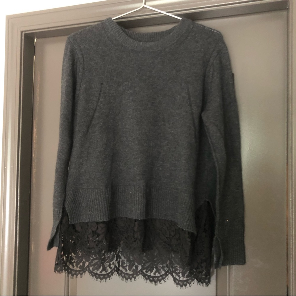Brochu Walker slate gray/dark gray/heathered black sweater with lace trim